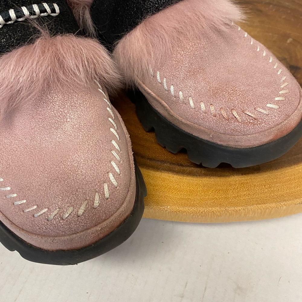 UGG Pink Fur ankle Boots Youth Sz:4 Women’s sz:6 - Picture 3 of 7